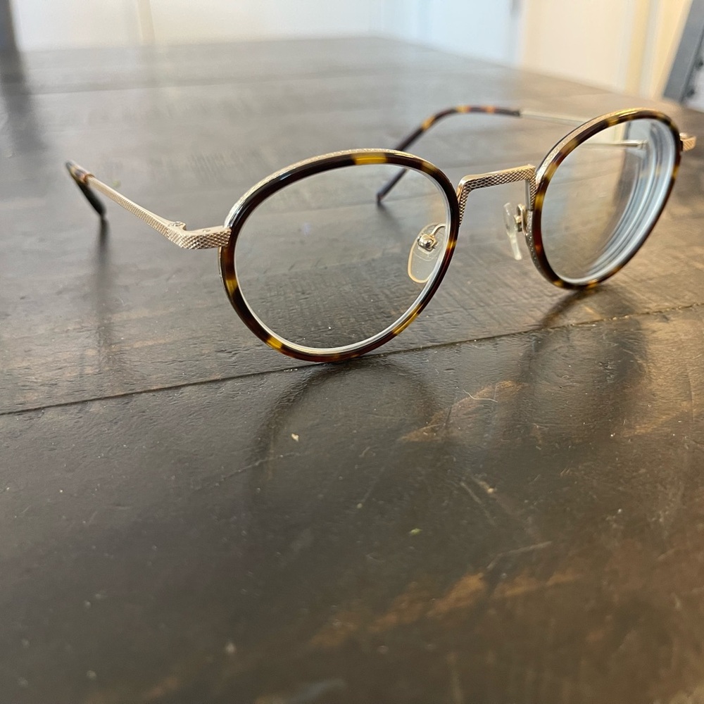 MOSCOT Tortoiseshell Frame - Picture 3 of 3